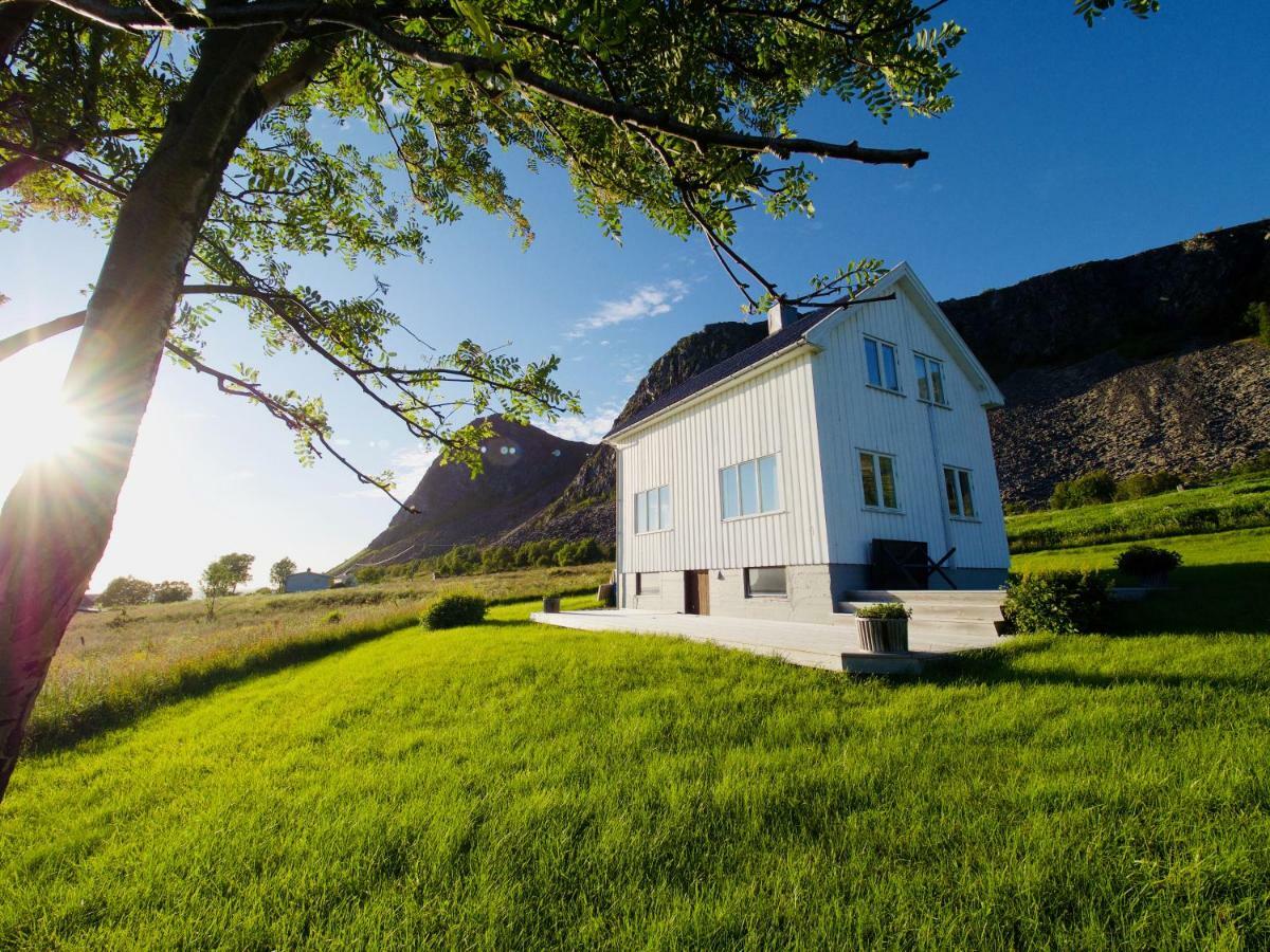 Ramberg Lodge Lofoten Bostad Bagian luar foto